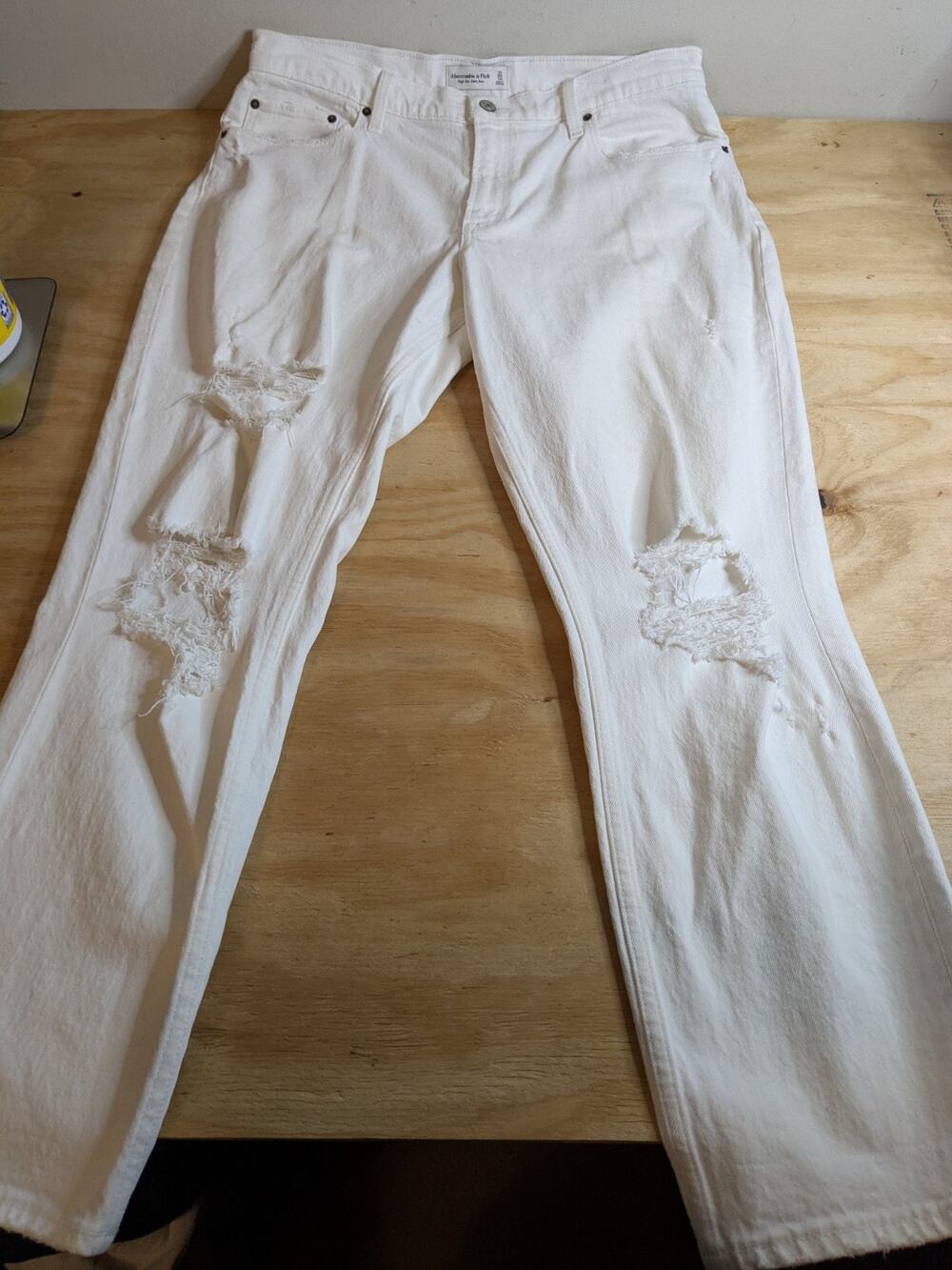 Abercrombie Fitch Women's Jeans High Rise Mom Jeans Sz 31/12 White Distressed